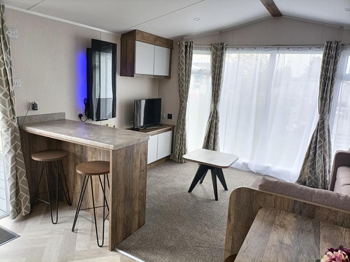 Yew Tree Retreat Villa Selsey Luaran gambar