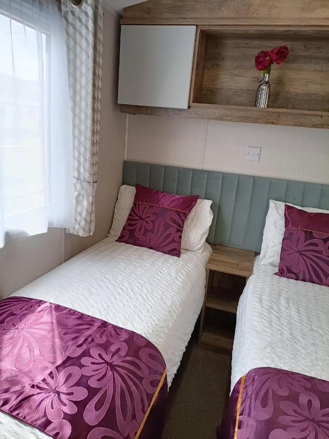 Yew Tree Retreat Villa Selsey Luaran gambar